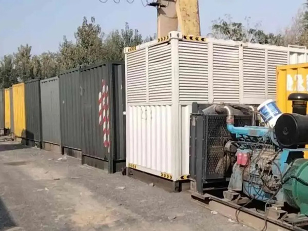 辰溪200KW柴油发电机机组每小时油耗是多少？